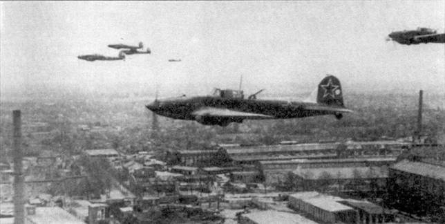 Иллюстрация к книге — Ил-2 Ил-10 Часть 2 [pic_37.jpg]