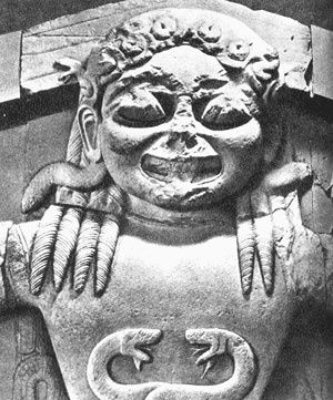 Иллюстрация к книге — Повести каменных горожан. Очерки о декоративной скульптуре Санкт-Петербурга [i_009.jpg]