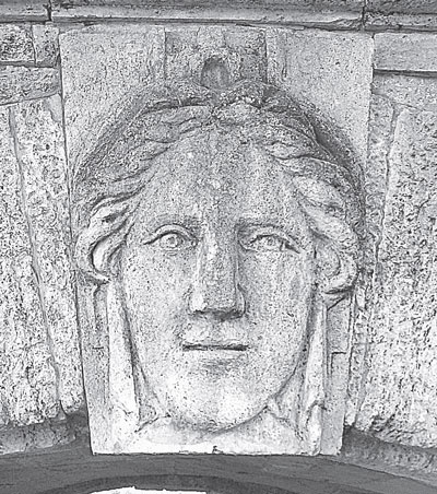 Иллюстрация к книге — Повести каменных горожан. Очерки о декоративной скульптуре Санкт-Петербурга [i_056.jpg]