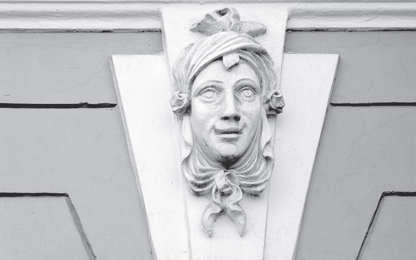 Иллюстрация к книге — Повести каменных горожан. Очерки о декоративной скульптуре Санкт-Петербурга [i_107.jpg]