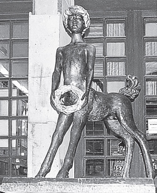 Иллюстрация к книге — Повести каменных горожан. Очерки о декоративной скульптуре Санкт-Петербурга [i_178.jpg]