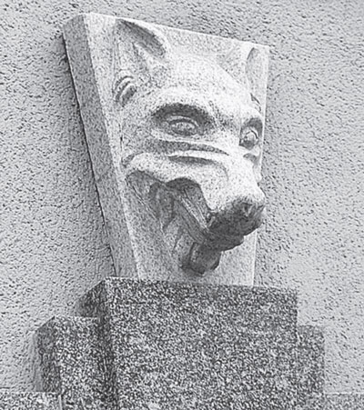 Иллюстрация к книге — Повести каменных горожан. Очерки о декоративной скульптуре Санкт-Петербурга [i_200.jpg]