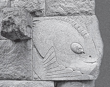 Иллюстрация к книге — Повести каменных горожан. Очерки о декоративной скульптуре Санкт-Петербурга [i_240.jpg]