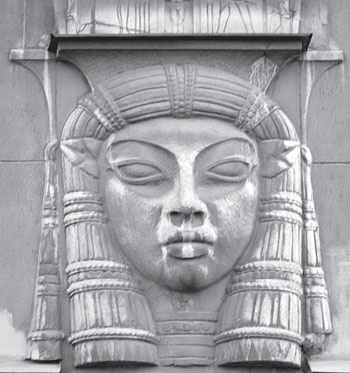 Иллюстрация к книге — Повести каменных горожан. Очерки о декоративной скульптуре Санкт-Петербурга [i_302.jpg]