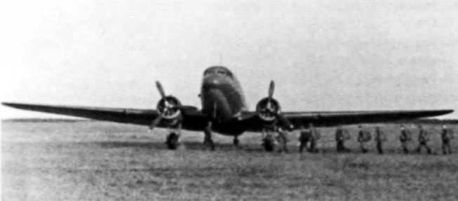 Иллюстрация к книге — Воздушно-десантные войска. История российского десанта [i_080.jpg]