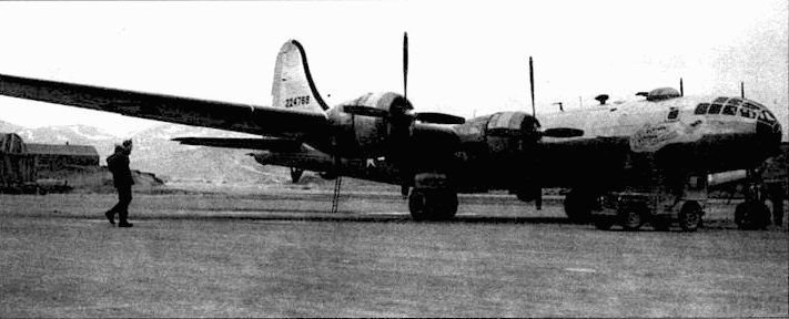 Иллюстрация к книге — B-29 Superfortress [pic_71.jpg]