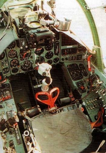 Иллюстрация к книге — Су-25 «Грач» [pic_139.jpg]