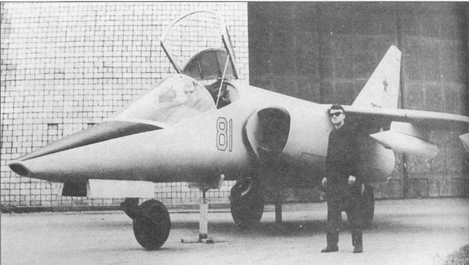 Иллюстрация к книге — Су-25 «Грач» [pic_3.jpg]