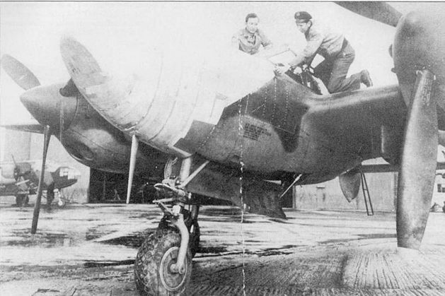 Иллюстрация к книге — Р-38 Lightning Фотоархив [pic_168.jpg]