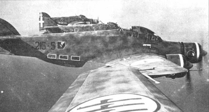 Иллюстрация к книге — Savoia Marchetti S.79 Фотоархив [pic_118.jpg]