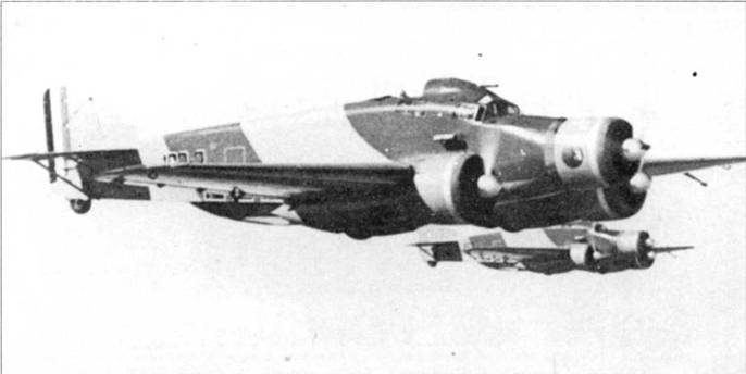 Иллюстрация к книге — Savoia Marchetti S.79 Фотоархив [pic_35.jpg]