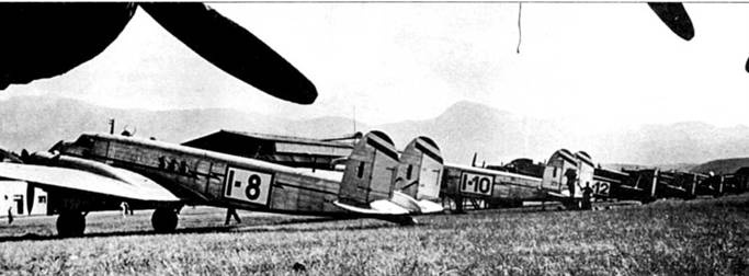 Иллюстрация к книге — Savoia Marchetti S.79 Фотоархив [pic_50.jpg]