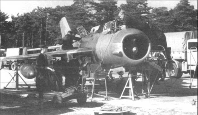 Иллюстрация к книге — МиГ-19 [pic_104.jpg]