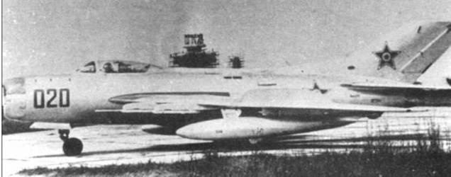 Иллюстрация к книге — МиГ-19 [pic_114.jpg]