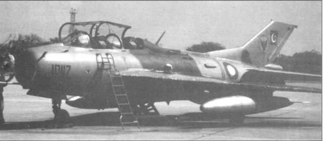 Иллюстрация к книге — МиГ-19 [pic_139.jpg]