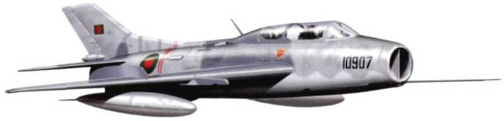 Иллюстрация к книге — МиГ-19 [pic_156.jpg]