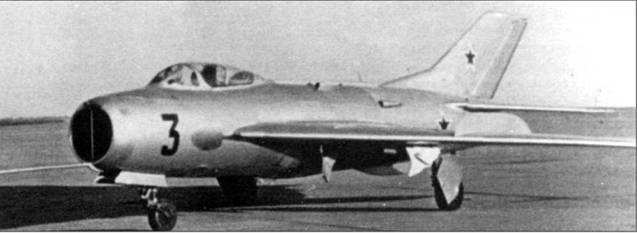 Иллюстрация к книге — МиГ-19 [pic_28.jpg]