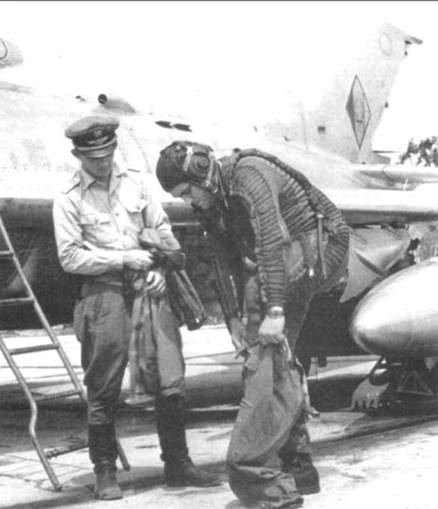 Иллюстрация к книге — МиГ-19 [pic_43.jpg]