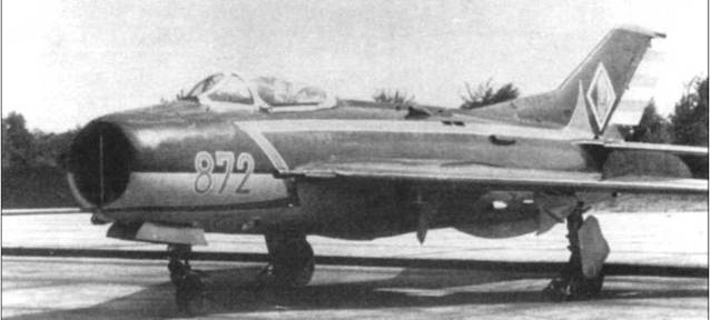 Иллюстрация к книге — МиГ-19 [pic_48.jpg]