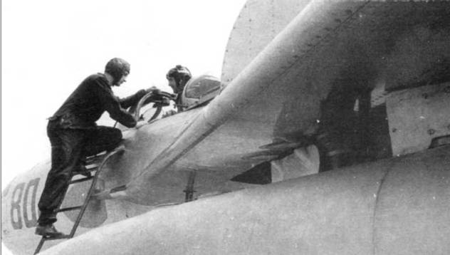 Иллюстрация к книге — МиГ-19 [pic_89.jpg]