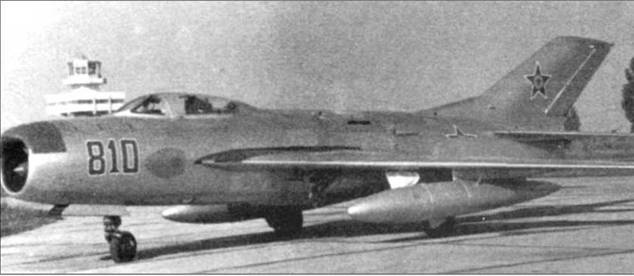 Иллюстрация к книге — МиГ-19 [pic_90.jpg]