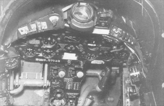 Иллюстрация к книге — F4U Corsair [pic_166.jpg]