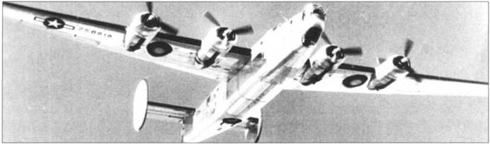 Иллюстрация к книге — B-24 Liberator [pic_234.jpg]
