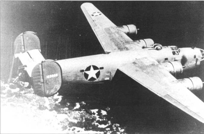 Иллюстрация к книге — B-24 Liberator [pic_259.jpg]