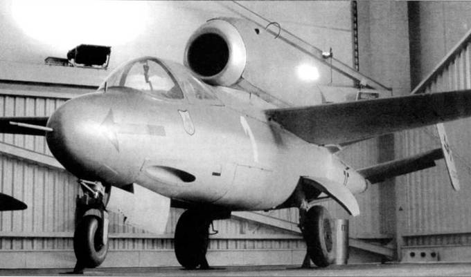 Иллюстрация к книге — Не 162 Volksjager [pic_2.jpg]