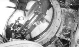 Иллюстрация к книге — Пе-2 [pic_148.jpg]