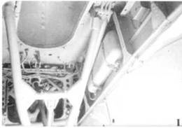 Иллюстрация к книге — Пе-2 [pic_238.jpg]