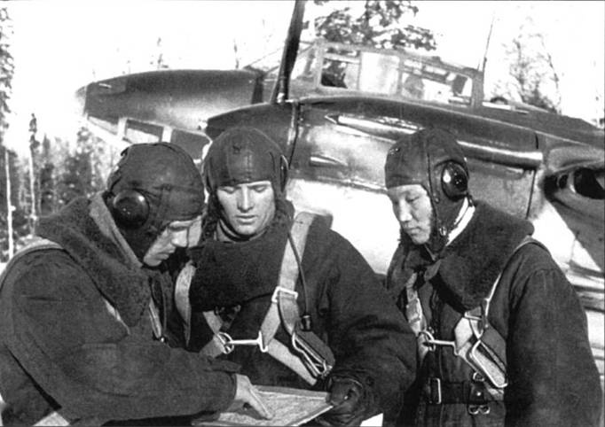 Иллюстрация к книге — Пе-2 [pic_25.jpg]