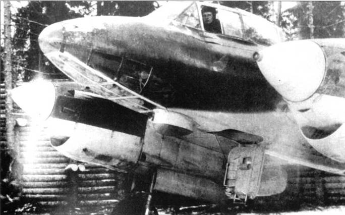 Иллюстрация к книге — Пе-2 [pic_26.jpg]