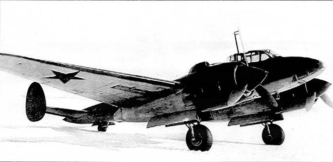 Иллюстрация к книге — Пе-2 [pic_299.jpg]