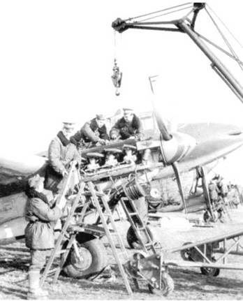 Иллюстрация к книге — Пе-2 [pic_95.jpg]