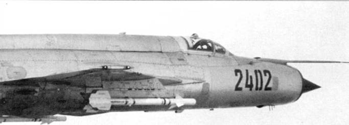 Иллюстрация к книге — МиГ-21 [pic_154.jpg]