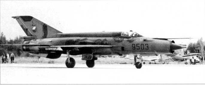 Иллюстрация к книге — МиГ-21 [pic_160.jpg]