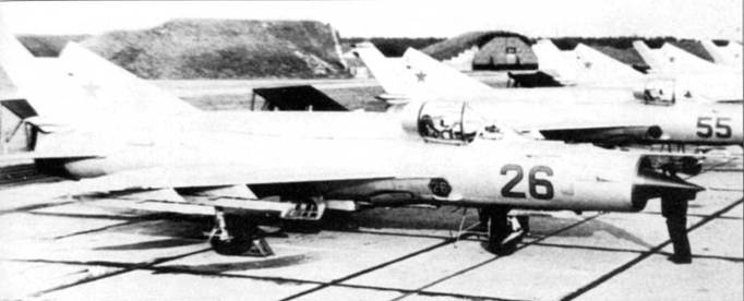 Иллюстрация к книге — МиГ-21 [pic_187.jpg]