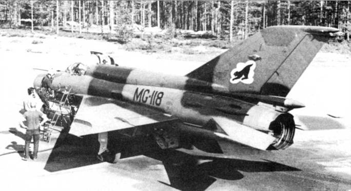 Иллюстрация к книге — МиГ-21 [pic_205.jpg]