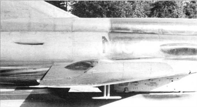 Иллюстрация к книге — МиГ-21 [pic_206.jpg]