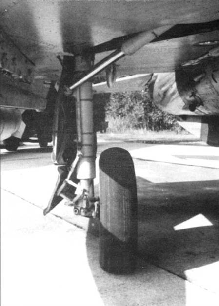 Иллюстрация к книге — МиГ-21 [pic_210.jpg]