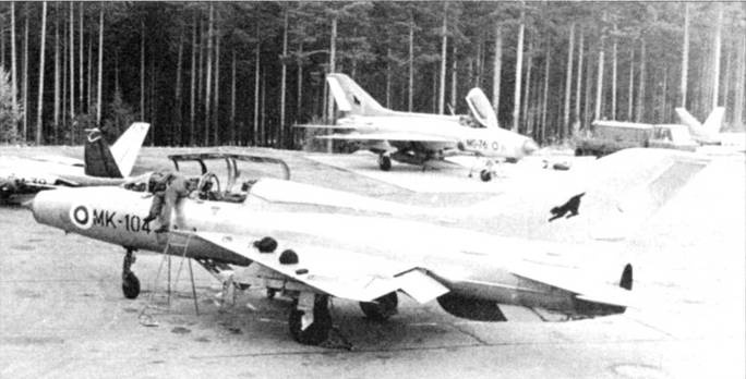 Иллюстрация к книге — МиГ-21 [pic_219.jpg]