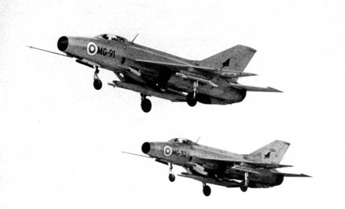 Иллюстрация к книге — МиГ-21 [pic_45.jpg]