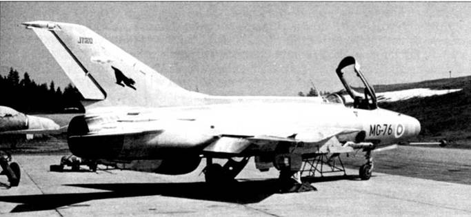 Иллюстрация к книге — МиГ-21 [pic_56.jpg]