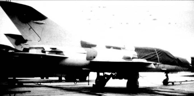 Иллюстрация к книге — МиГ-21 [pic_64.jpg]