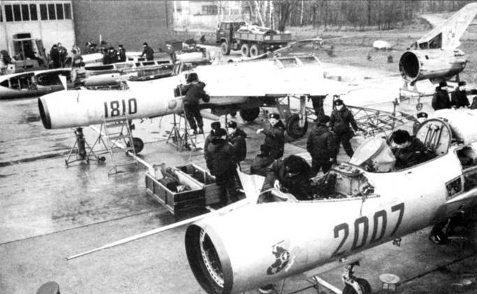 Иллюстрация к книге — МиГ-21 [pic_65.jpg]