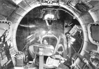 Иллюстрация к книге — B-17 Flying Fortress [pic_171.jpg]