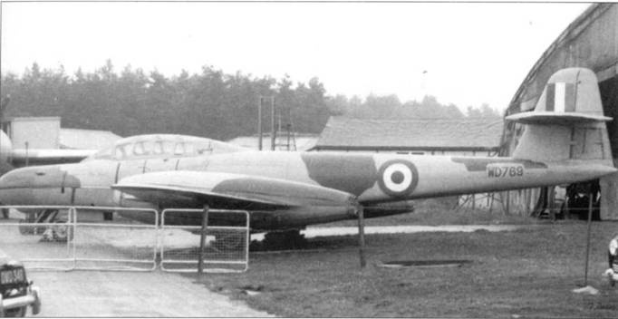 Иллюстрация к книге — Gloster Meteor [pic_151.jpg]