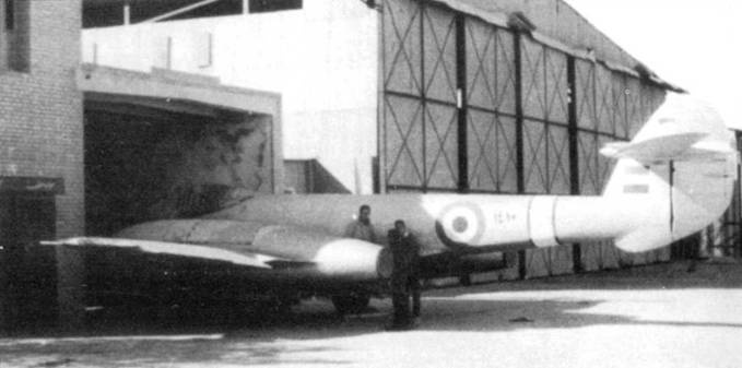 Иллюстрация к книге — Gloster Meteor [pic_185.jpg]