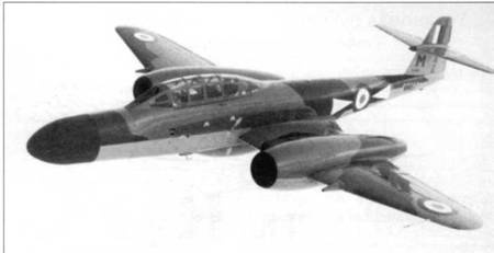 Иллюстрация к книге — Gloster Meteor [pic_201.jpg]